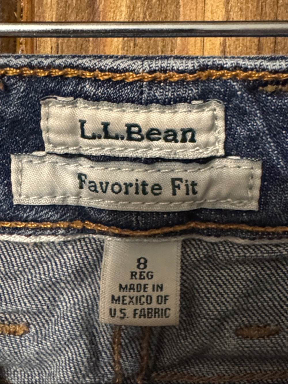 L.L. Bean Women’s Favorite Fit Blue Denim Jeans Size 8 - Picture 3 of 5